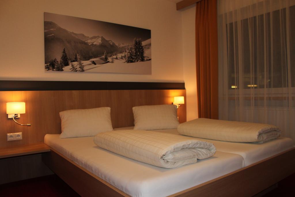Haus Roman Falch St. Anton am Arlberg Exterior foto