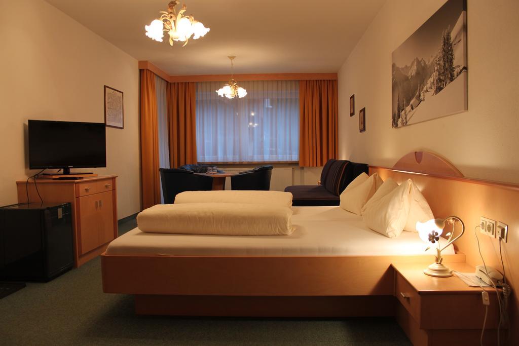 Haus Roman Falch St. Anton am Arlberg Exterior foto